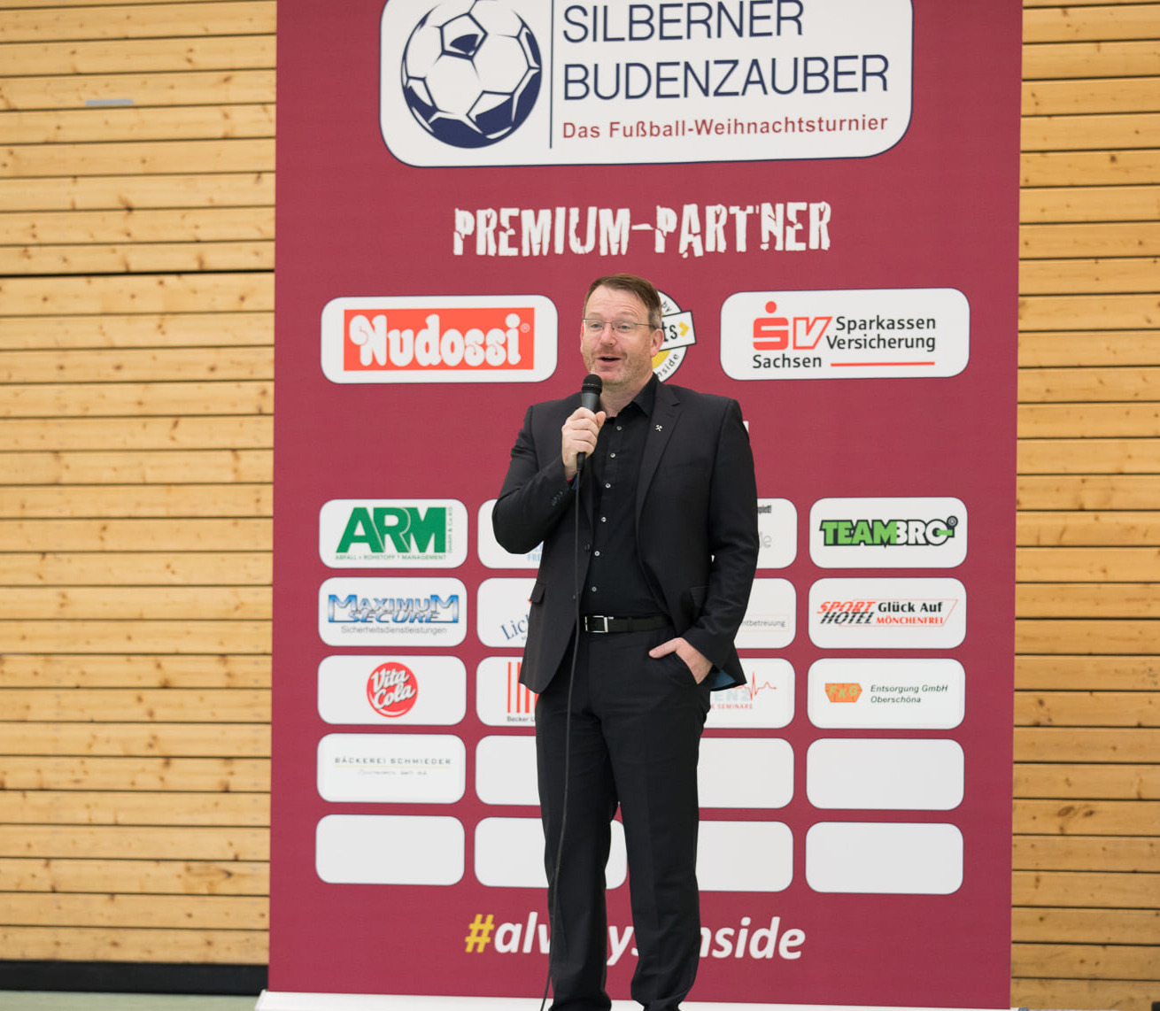 SILBERNER BUDENZAUBER voller Erfolg